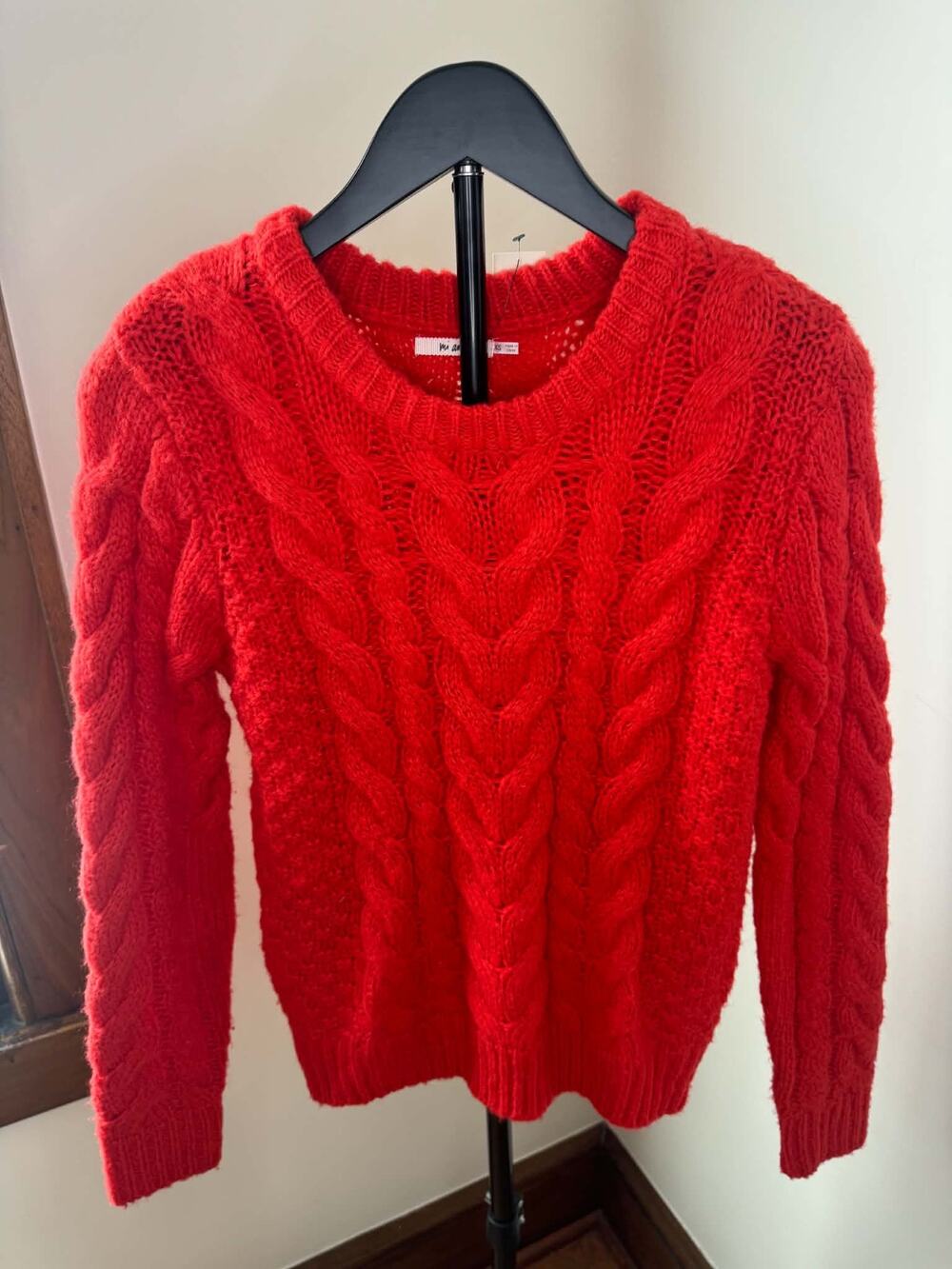NWT Francesca’s Red Chunky Cable Knit Sweater XS $54